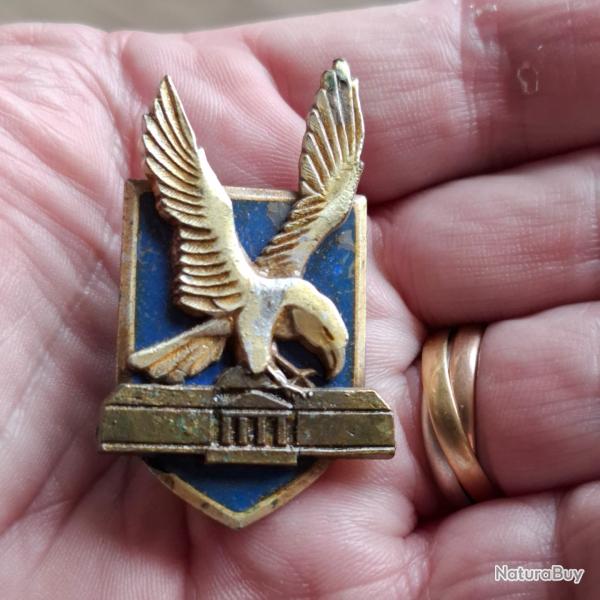 INSIGNE CESA 335 PARIS