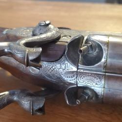 Vente fusil de chasse calibre 16 &agrave; poudre noire pour collectionneurs, tr&egrave;s balle arme en tr&egrave;s bon &eacute;t
