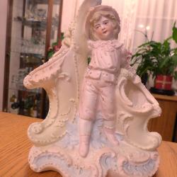 SUPERBE ET ANCIEN BISCUIT EN PORCELAINE ETAT SUP- A COLLECTIONNER ET A PLACER DANS VOS OBJETS DIVERS