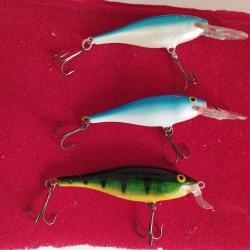 3 LEURRES RAPALA SHAD RAP 2X8CM 11GR COLORIS BLEU GRAND PLONGEANT 1X9CM 12GR PERCHE PEU PLONGEANT