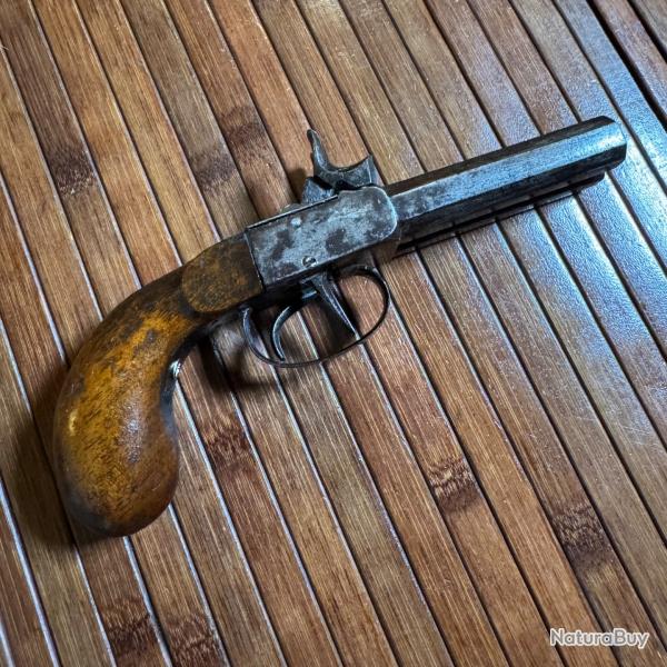 PISTOLET A PERCUSSION JUXTAPOS�S DE DEFENSE CIRCA 1840-50