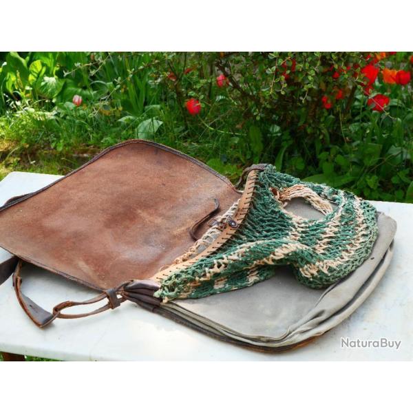 CHASSE - carnier de grande dimension pour li�vre  ann�es 1930/40