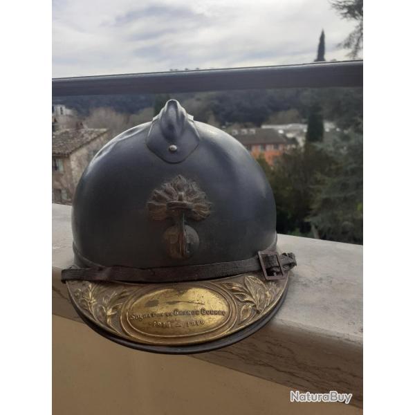 RARE. Tr�s beau casque Adrian d'aum�nier mod. 16 complet avec sa croix en laiton
