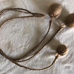 Rebenque (cravache typique) et bolas de ga&uacute;cho Argentine