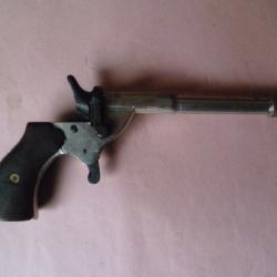 BEAU PISTOLET DE CYCLISTE CHROME EN CALIBRE 6 MM (AUSSI 5.5 MM),TR&Egrave;S BON ETAT