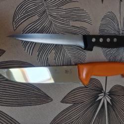 Un couteau de boucher victorinox + un d&eacute;sosseur bargoin l enclume