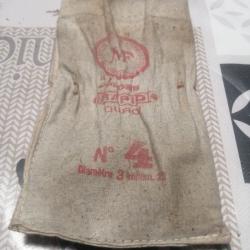 ANCIEN SAC MANUFRANCE DE PLOMBS AVEC DU N&deg; 9. Lot 1.