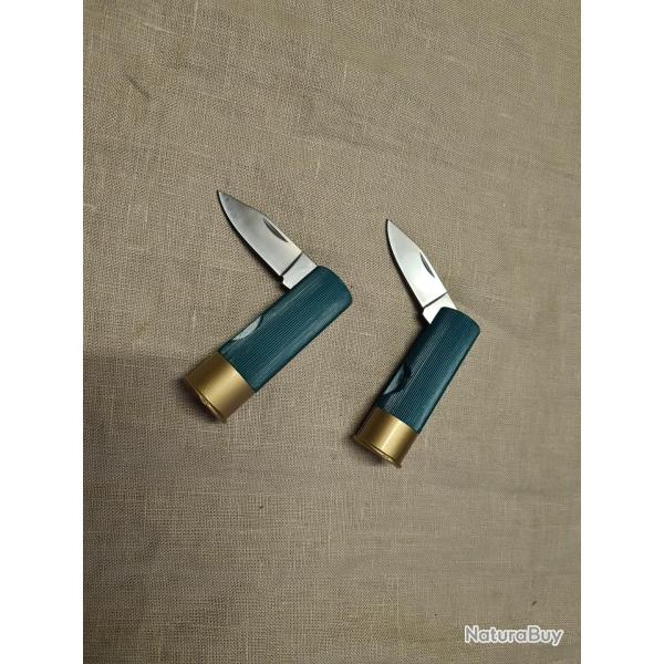 2 balles de chasse avec un couteau dedans (1)