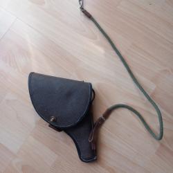 &Eacute;tui revolver nagant sovietique