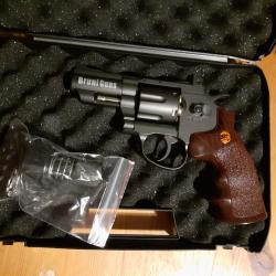 R&eacute;volver &agrave; plomb CO2 cal 4,5 mm  en mallette NEUF