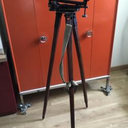 TR&Egrave;S RARE A LA VENTE !!! Superbe tr&eacute;pied chevalet d'origine pour r&eacute;glage de vis&eacute;e MAS 36 et 49/56