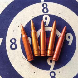 5 cartouches de manipulation en cal 223-5,56 (Famas), munition totalement inerte !