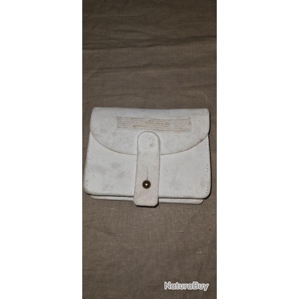 Cartouchi�re en buffle blanc (10)