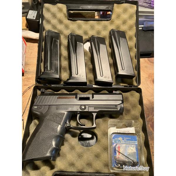 Heckler & Koch USP Compact 45 ACP.