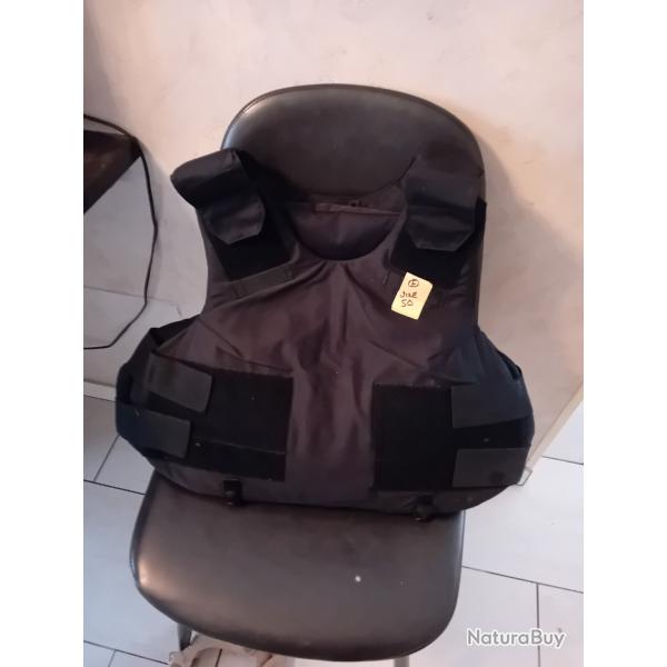 ENCHERE GILET PARE BALLES TRES DISCRET NOIR TAILLE REGLABLE L A XL