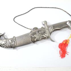 Couteau / dague d&eacute;corative style Turquie Mongolie... Lame courbe, d&eacute;cor &eacute;l&eacute;phant