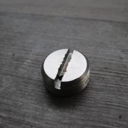 bouchon metal de chargeur sigma40 f kwc (e)