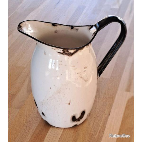 Pichet en t�le �maill�e US 1943