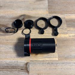 Cache objectif redshot et prot&egrave;ge t&eacute;l&eacute;m&egrave;tre et ir arken dnt zulus 5-20 lrf