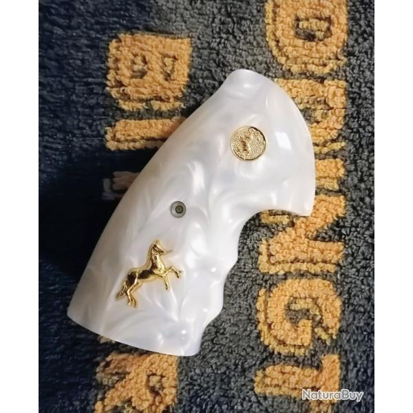 Crosse pour revolver colt, new army, python etc