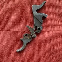 Pi&egrave;ces pour r&eacute;volver d'alarme OLYMPIC 38. Chien, d&eacute;tente, doigt &eacute;l&eacute;vateur...