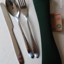 Jeu de 3 couverts nomades de qualit&eacute; en inox dans pochon de transport zipp&eacute;