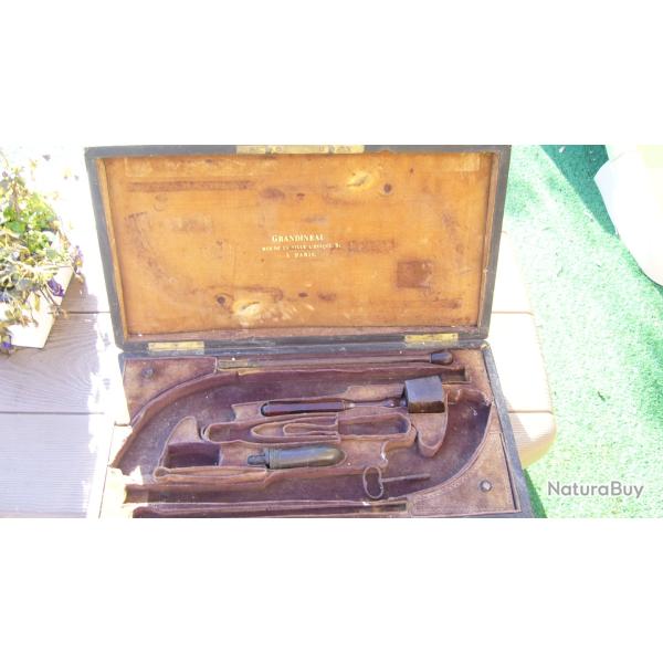 ancien coffret pistolets de duel XIX si�cle