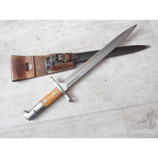 Baionnette Suisse pour fusil Rubin Schmidt Mdle K11 ou K31. Mdle 1918. Porte fourreau en cuir