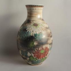 Grand vase c&eacute;ramique Chrysanth&egrave;mes Papillon Japon