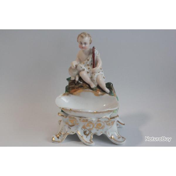 B�nitier porcelaine Paris Enfant berger et agneau  XIXe si�cle