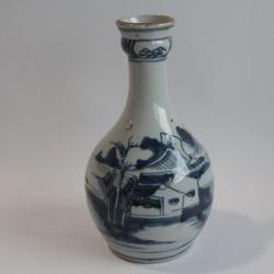Ancien Vase bouteille porcelaine blanc et bleu Chine