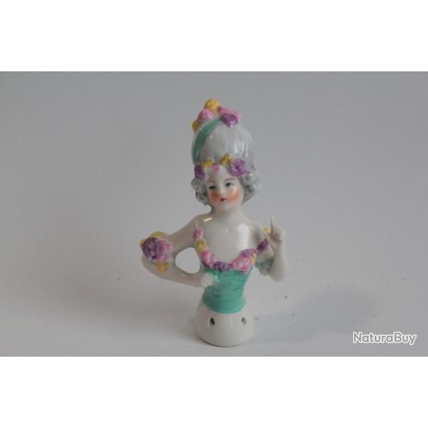 Demi figurine porcelaine Marquise