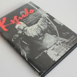 Art martiaux Kyudo l'art du tir &agrave; l'arc Japonais Hideharu Onuma 1993