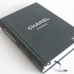 Livre CHANEL Catwalk Karl Lagerfeld Die Kollektionen
