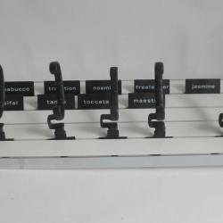 RAYMOND WEIL Pr&eacute;sentoir de vitrine pour montres