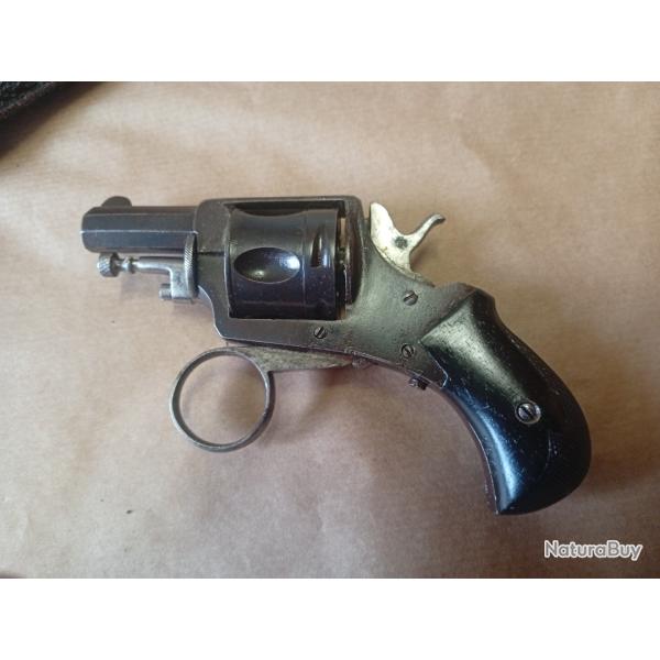 Bulldog 320 revolvelo