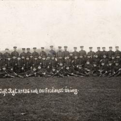 CPA -photo D'un groupe de soldats Allemands  -N&deg;7329