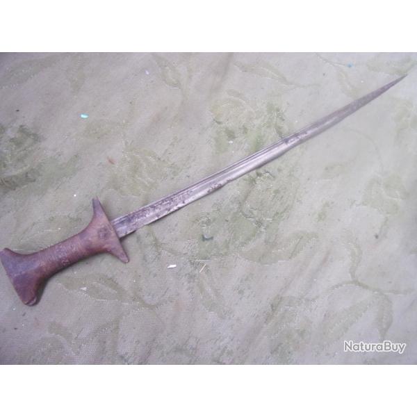 ancienne flyssa sur lame r�glementaire