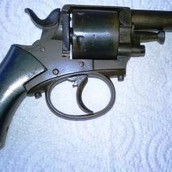 Joli Revolver Calibre 320