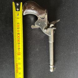 Pistolet de cycliste en 6 mm Flobert.