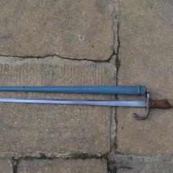 Ba&iuml;onnette Gras "St Etienne 1877" avec fourreau peint "bleu horizon" ?? 1&egrave;re GM