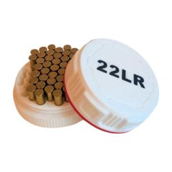 Bo&icirc;te &agrave; munitions 22LR, robuste design et pratique. Empilable. Blanche noire et rouge Vendue vide.