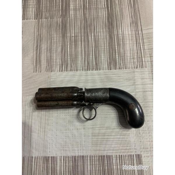 Poivri�re Mariette Grav� 4 canons poudre noire