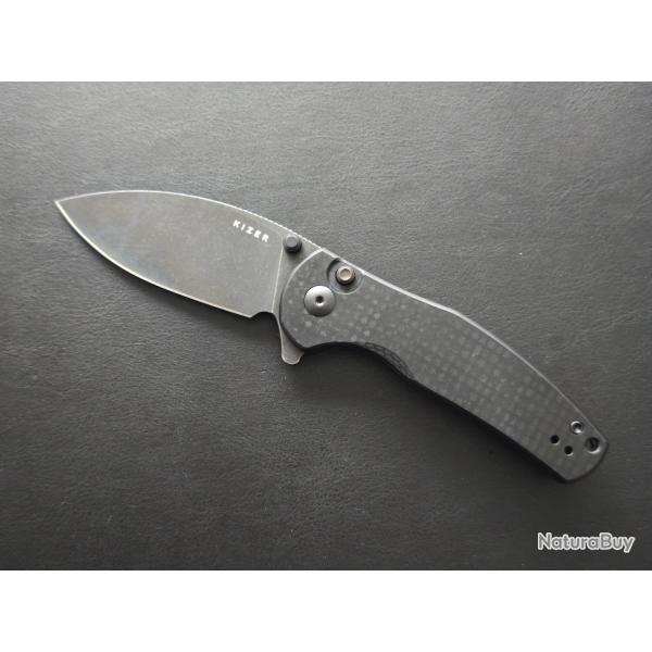KIZER Mini Grouper plaquettes carbone et lame  noire en acier Nitro-V V3669A2 - NEUF.