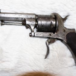 Revolver ancien &agrave; percussion - "The Preserver American Revolver - April 20th" - XIXe si&egrave;cle