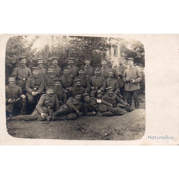 CPA - UN GROUPE DE SOLDATS ALLEMAND  - N�7319