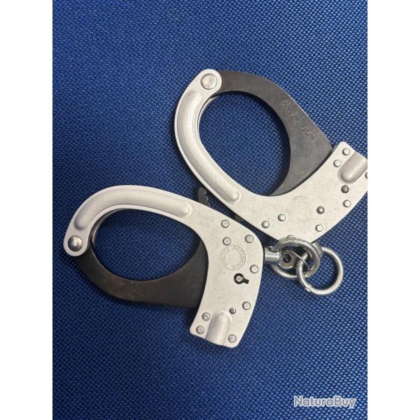 MENOTTES DS OFFICIELLES RIVOLIER BOUTON POUSSOIR (1 CLE RONDE)