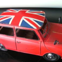 Mini voiture m&eacute;tal