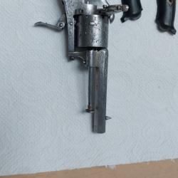 Revolver lefaucheux 7mm a broches grav&eacute;