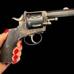MAGNIFIQUE REVOLVER MOD&Egrave;LE CONSTABLE    NOW0TNY  V A PRAZE     calibre 380